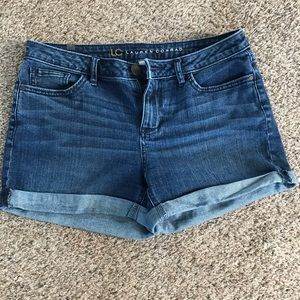 Women’s jean shorts